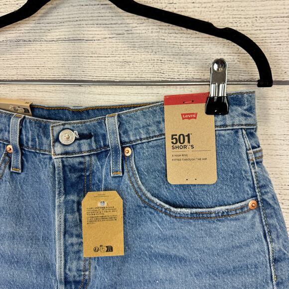 Levi's Women's 501 Medium Wash High Waisted Denim Shorts Size 30 - Picture 4 of 9